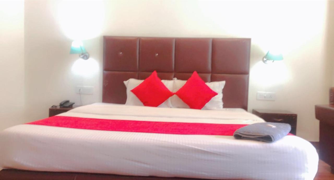 Hotel Hadimba - In City Center Manāli エクステリア 写真