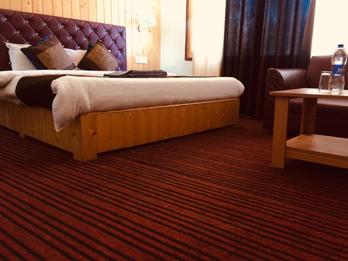 Hotel Hadimba - In City Center Manāli エクステリア 写真